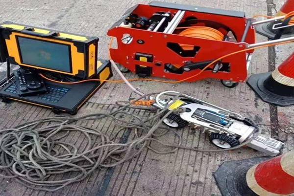 光泽CCTV管道检测机器人