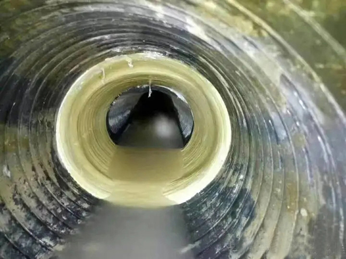 光泽内衬修复法通常适用于哪些类型的断面管道